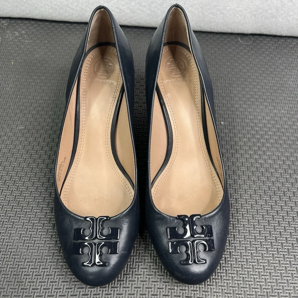 Tory Burch Blue Leather Wedge Pumps Logo‎ Medallion Size 9.5M Classic Work